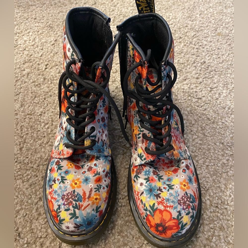 Dr. Martens - 1460 Wildflower - size 6